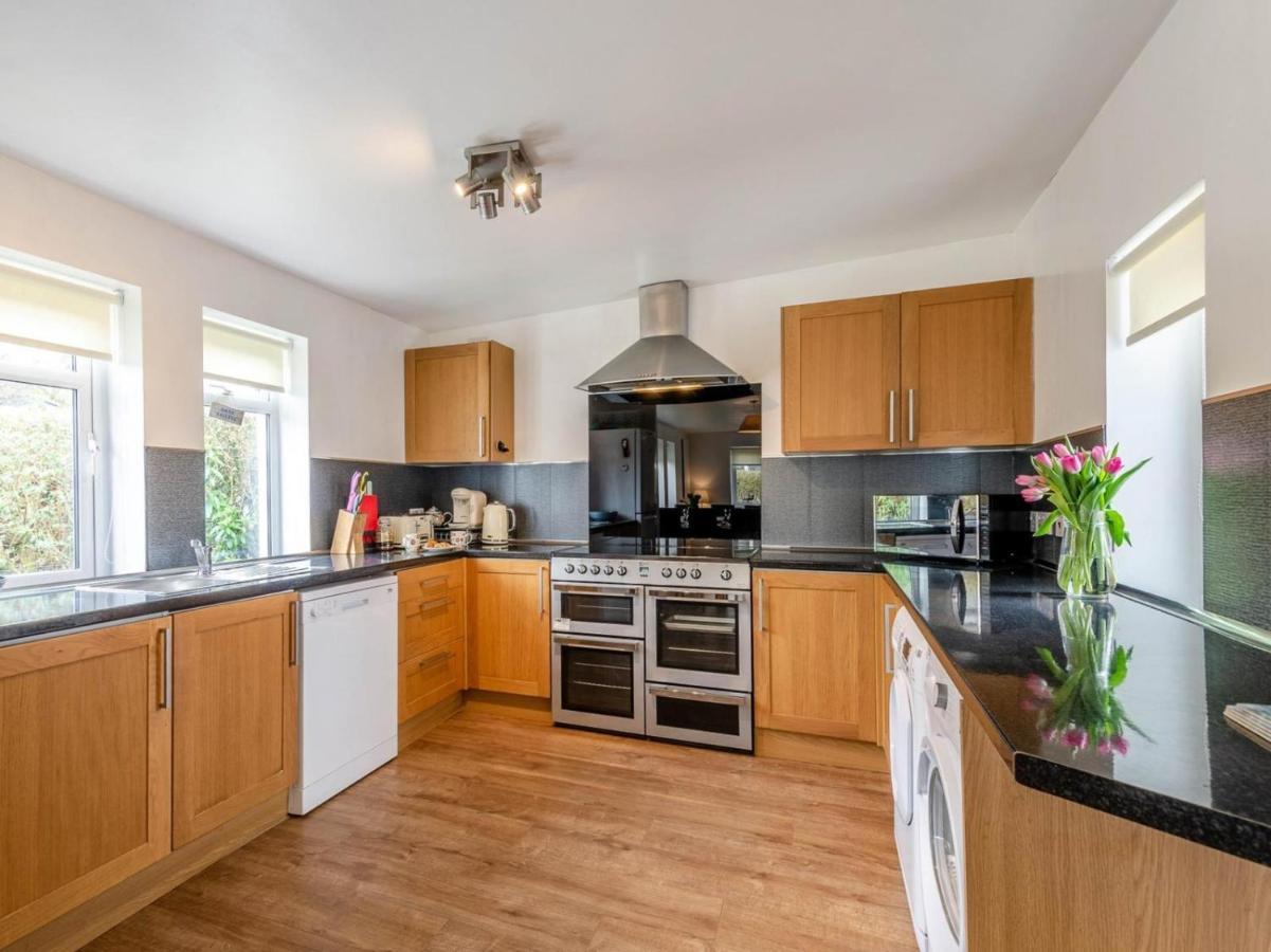 Cosy 3 Bedroom Home In Centre Of Brodick Exterior foto